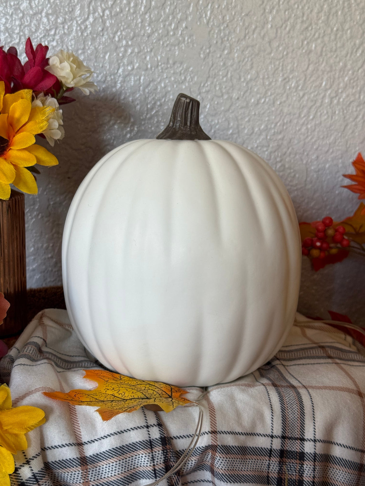 Small White El Paso Pumkin